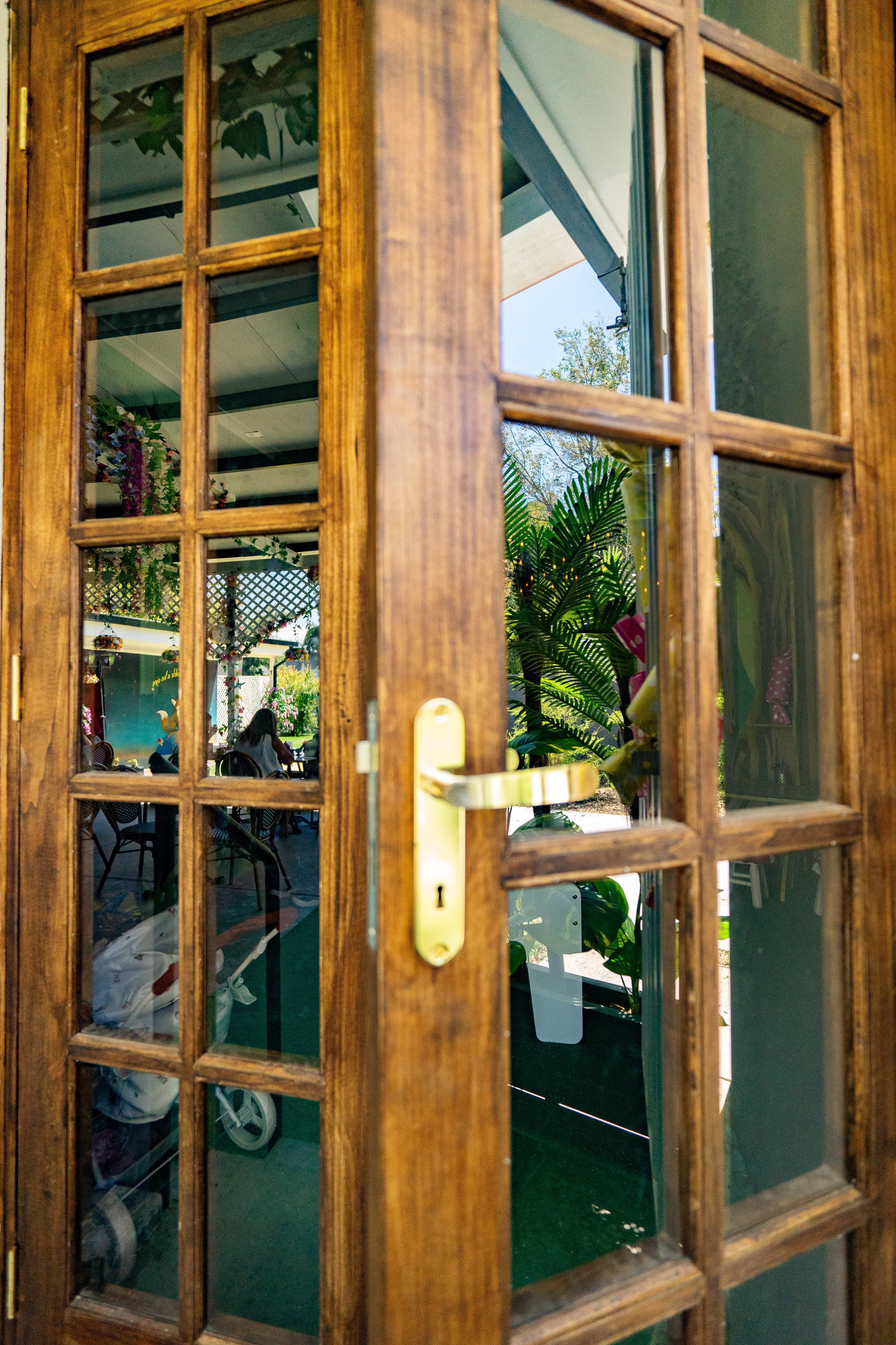 Terminaciones y diseño de espacios exteriores — V Región y Región Metropolitana